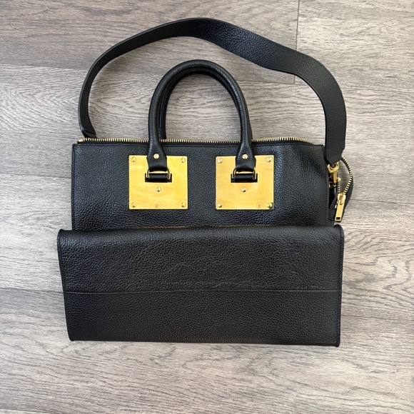 Sophie Hulme Top Handle Bag Black Leather Gold-Tone Hardware - Picture 5 of 5